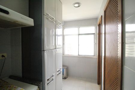 Apartamento à venda com 89m², 3 quartos e 1 vagaÁrea de serviço