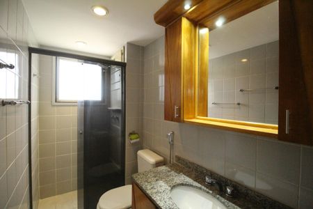 Apartamento à venda com 89m², 3 quartos e 1 vagaBanheiro da suíte 1