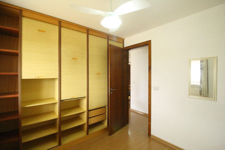 Apartamento à venda com 89m², 3 quartos e 1 vagaQuarto