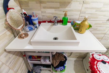 Casa de condomínio à venda com 170m², 2 quartos e 1 vaga Casa de condomínio à venda com 170m², 2 quartos e 1 vagaBanheiro da Suíte