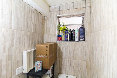 Casa de condomínio à venda com 170m², 2 quartos e 1 vaga Casa de condomínio à venda com 170m², 2 quartos e 1 vagaBanheiro de Serviço