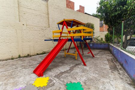 Casa de condomínio à venda com 170m², 2 quartos e 1 vaga Casa de condomínio à venda com 170m², 2 quartos e 1 vagaPlayground