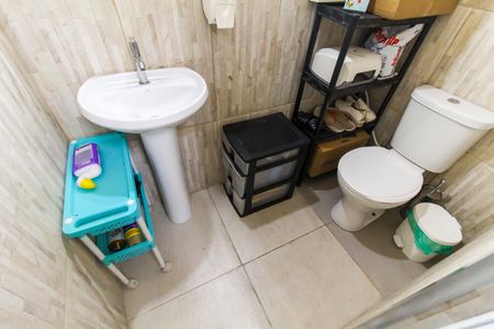 Casa de condomínio à venda com 170m², 2 quartos e 1 vaga Casa de condomínio à venda com 170m², 2 quartos e 1 vagaBanheiro de Serviço