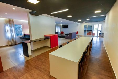 Apartamento à venda com 75m², 2 quartos e 2 vagas Apartamento à venda com 75m², 2 quartos e 2 vagasÁrea comum - Salão de festas
