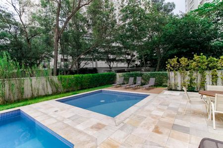 Apartamento à venda com 75m², 2 quartos e 2 vagas Apartamento à venda com 75m², 2 quartos e 2 vagasÁrea comum - Piscina