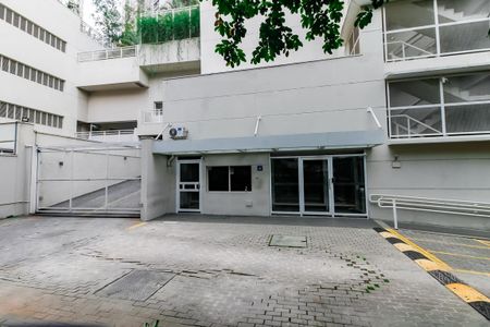 Apartamento à venda com 75m², 2 quartos e 2 vagas Apartamento à venda com 75m², 2 quartos e 2 vagasFachada e portaria