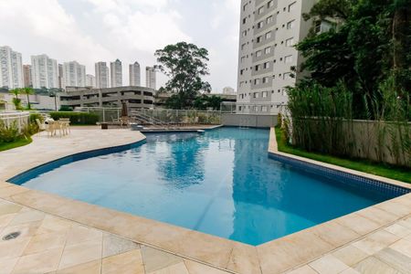 Apartamento à venda com 75m², 2 quartos e 2 vagas Apartamento à venda com 75m², 2 quartos e 2 vagasÁrea comum - Piscina