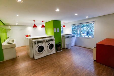 Apartamento à venda com 75m², 2 quartos e 2 vagas Apartamento à venda com 75m², 2 quartos e 2 vagasLavanderia