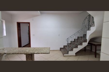 Casa à venda com 328m², 3 quartos e 6 vagas Casa à venda com 328m², 3 quartos e 6 vagasCozinha