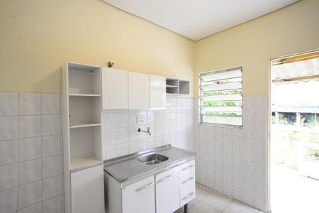 Casa para alugar com 60m², 2 quartos e 1 vagaCozinha