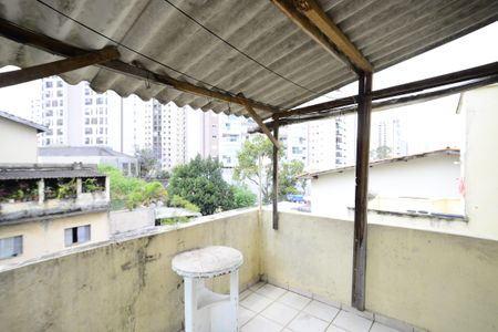 Casa para alugar com 60m², 2 quartos e 1 vagaÁrea de Serviço