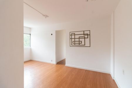 Sala de apartamento para alugar com 2 quartos, 69m² em Jardim Arpoador, São Paulo