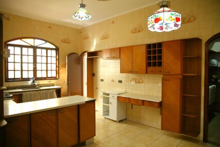 Casa à venda com 183m², 2 quartos e 1 vagaCozinha