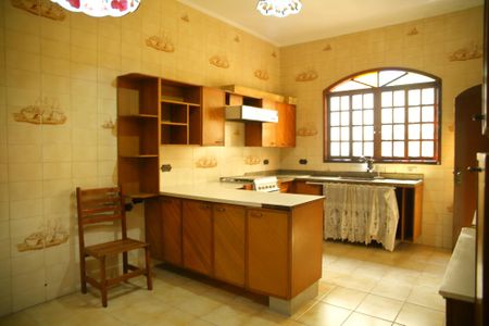 Casa à venda com 183m², 2 quartos e 1 vagaCozinha