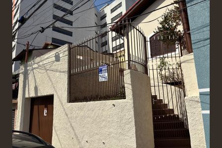 Casa à venda com 183m², 2 quartos e 1 vagaFachada