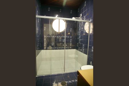 Casa à venda com 183m², 2 quartos e 1 vagaBanheiro