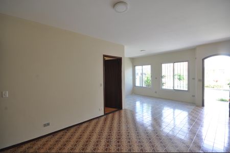 Sala de casa à venda com 3 quartos, 230m² em Vila Nova Mazzei, São Paulo