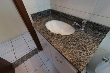 Apartamento para alugar com 51m², 2 quartos e 2 vagasBanheiro Social