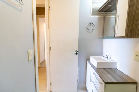 Apartamento à venda com 67m², 3 quartos e 1 vaga Apartamento à venda com 67m², 3 quartos e 1 vagaBanheiro da Suíte