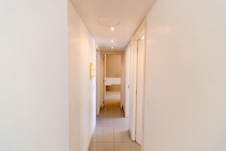 Apartamento à venda com 67m², 3 quartos e 1 vaga Apartamento à venda com 67m², 3 quartos e 1 vagaCorredor