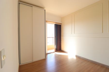 Apartamento à venda com 130m², 3 quartos e 2 vagasSuíte 2