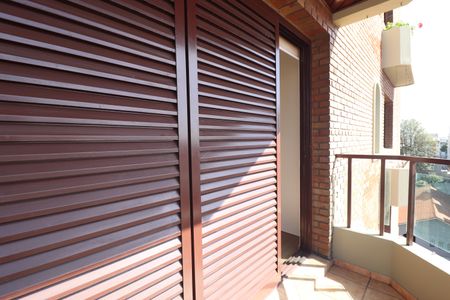 Apartamento à venda com 130m², 3 quartos e 2 vagasVaranda da Suíte 2