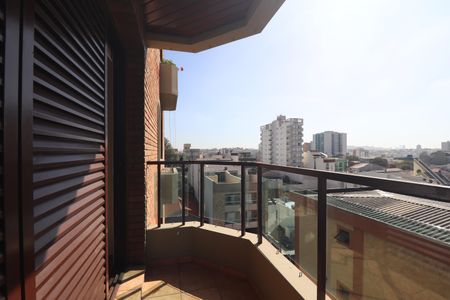 Apartamento à venda com 130m², 3 quartos e 2 vagasVaranda da Suíte 2