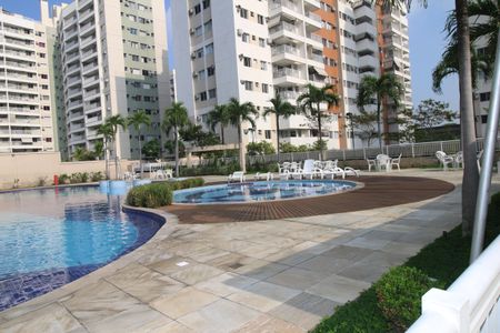 Apartamento à venda com 71m², 2 quartos e 1 vagaÁrea comum - Piscina