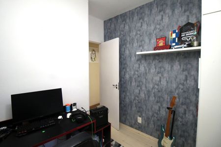 Apartamento à venda com 71m², 2 quartos e 1 vagaQuarto 2