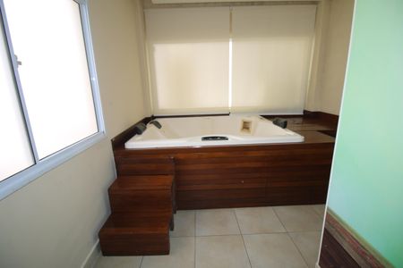 Apartamento à venda com 71m², 2 quartos e 1 vagaÁrea comum - Sauna