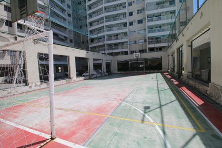 Apartamento à venda com 71m², 2 quartos e 1 vagaÁrea comum - Quadra Poliesportiva