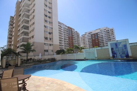 Apartamento à venda com 71m², 2 quartos e 1 vagaÁrea comum - Piscina