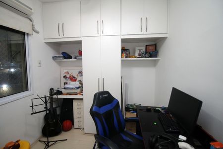 Apartamento à venda com 71m², 2 quartos e 1 vagaQuarto 2