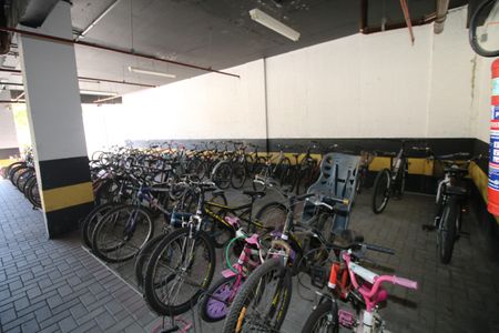 Apartamento à venda com 71m², 2 quartos e 1 vagaÁrea comum - Sauna