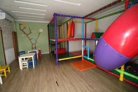 Apartamento à venda com 71m², 2 quartos e 1 vagaÁrea comum - Brinquedoteca