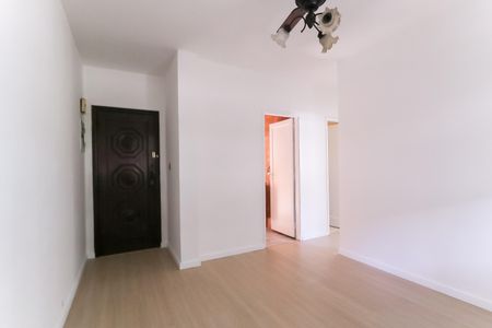 Apartamento à venda com 60m², 2 quartos e 1 vaga Apartamento à venda com 60m², 2 quartos e 1 vagaSala