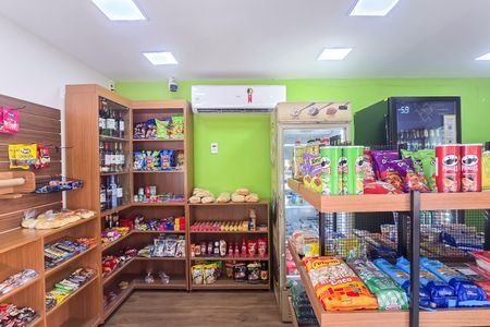 Apartamento à venda com 60m², 2 quartos e 1 vaga Apartamento à venda com 60m², 2 quartos e 1 vagaMini mercado