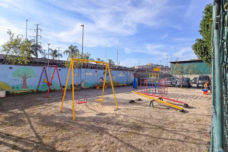 Apartamento à venda com 60m², 2 quartos e 1 vaga Apartamento à venda com 60m², 2 quartos e 1 vagaÁrea comum - Playground