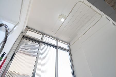 Apartamento à venda com 58m², 1 quarto e sem vaga Apartamento à venda com 58m², 1 quarto e sem vagaÁrea de Serviço