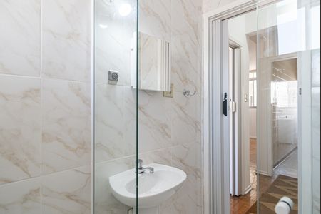 Apartamento à venda com 58m², 1 quarto e sem vaga Apartamento à venda com 58m², 1 quarto e sem vagaBanheiro