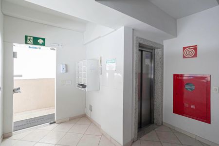 Apartamento para alugar com 114m², 3 quartos e 2 vagasHall social