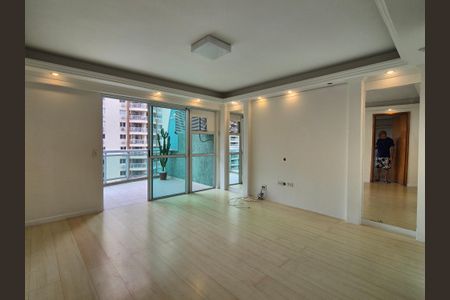 Sala de apartamento à venda com 2 quartos, 94m² em Barra da Tijuca, Rio de Janeiro