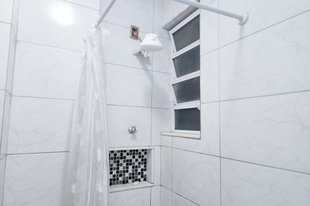 Banheiro  de kitnet/studio à venda com 1 quarto, 30m² em Centro, Rio de Janeiro