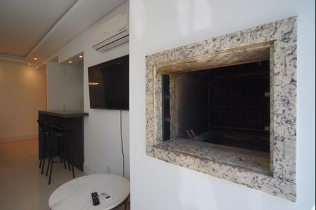 Sala de apartamento para alugar com 2 quartos, 74m² em Passo da Areia, Porto Alegre
