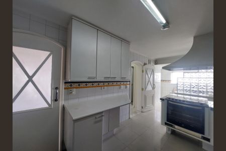 Apartamento à venda com 340m², 2 quartos e 3 vagasCozinha