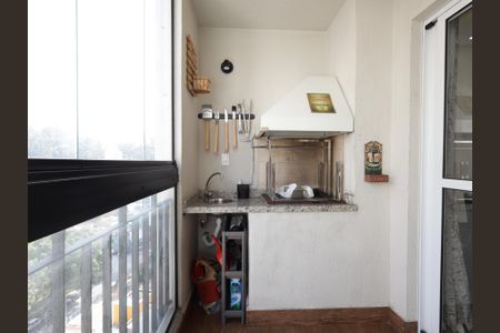 Apartamento à venda com 75m², 2 quartos e 2 vagasVaranda gourmet