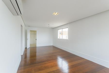 Apartamento à venda com 145m², 3 quartos e 3 vagas Apartamento à venda com 145m², 3 quartos e 3 vagasSala