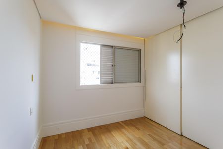 Apartamento à venda com 145m², 3 quartos e 3 vagas Apartamento à venda com 145m², 3 quartos e 3 vagasSuíte