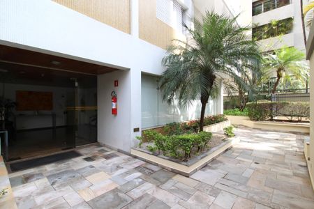 Apartamento à venda com 145m², 3 quartos e 3 vagas Apartamento à venda com 145m², 3 quartos e 3 vagasÁrea comum