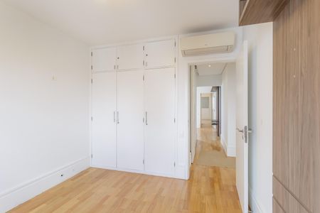 Apartamento à venda com 145m², 3 quartos e 3 vagas Apartamento à venda com 145m², 3 quartos e 3 vagasQuarto 2